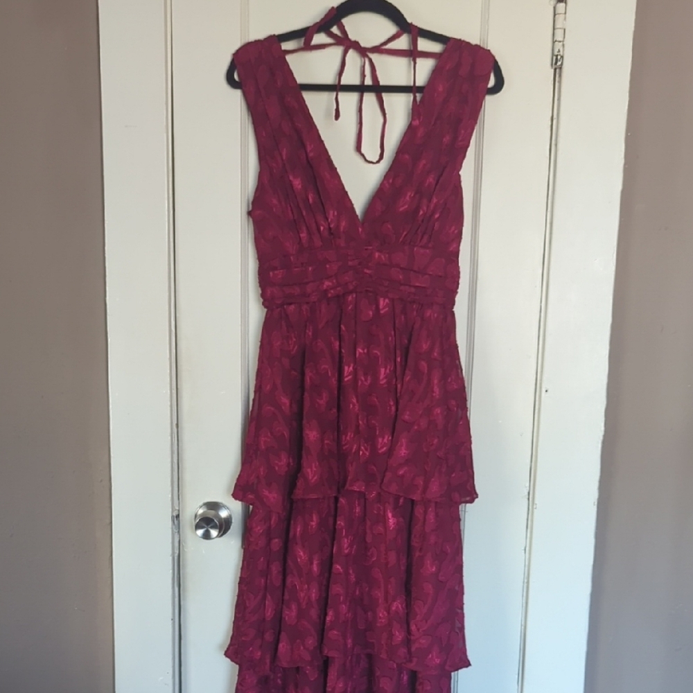 Lulu's Maroon Jacquard Tiered Midi Dress - Picture 2 of 5